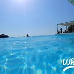 White Club *