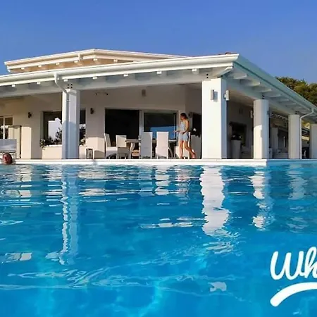 אתר נופש White Club *