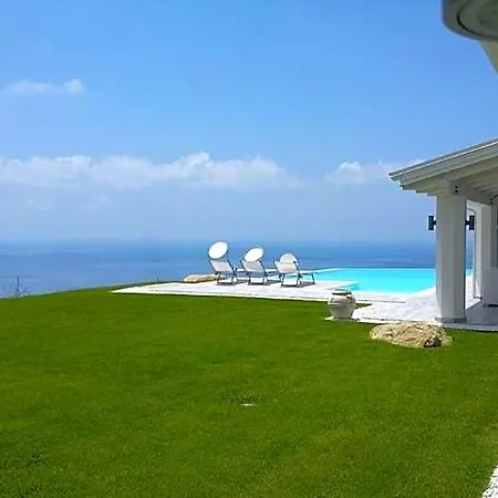 White Club Resort *
