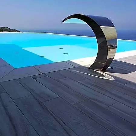 White Club * Belvedere Marittimo